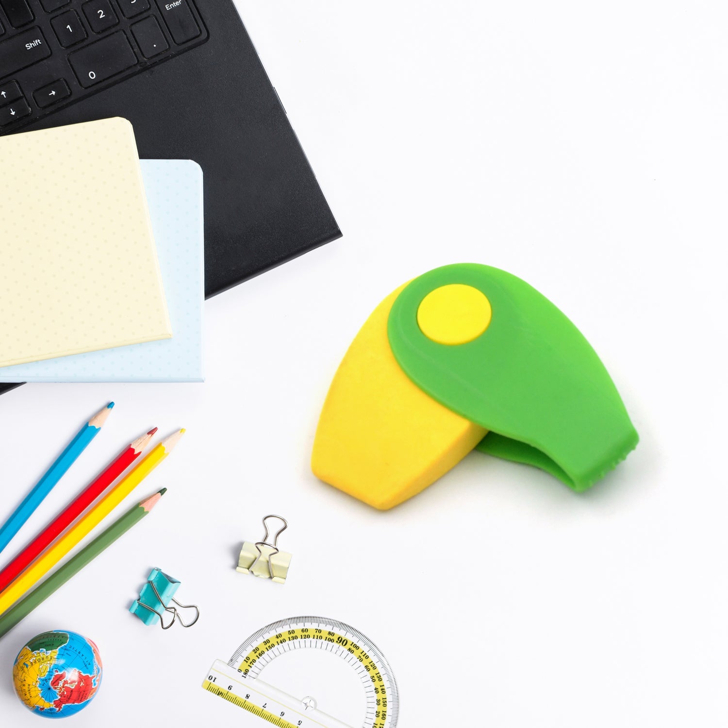 Fun, dust-free kids' eraser for creative activities Fun, dust-free kids' eraser for creative activities
